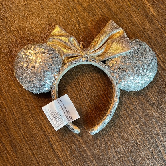MINNIE MOUSE EARS CINDERELLA CASTLE SILVER GOLD HEADBAND - Picture 2 of 3